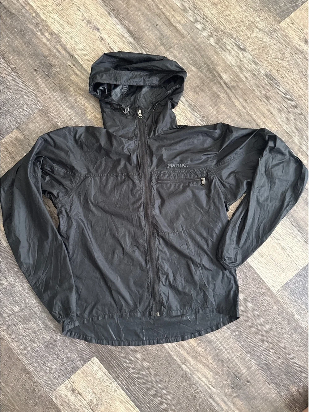 Marmot Men's Lightweight Black Hooded Windbreaker Jacket Medium